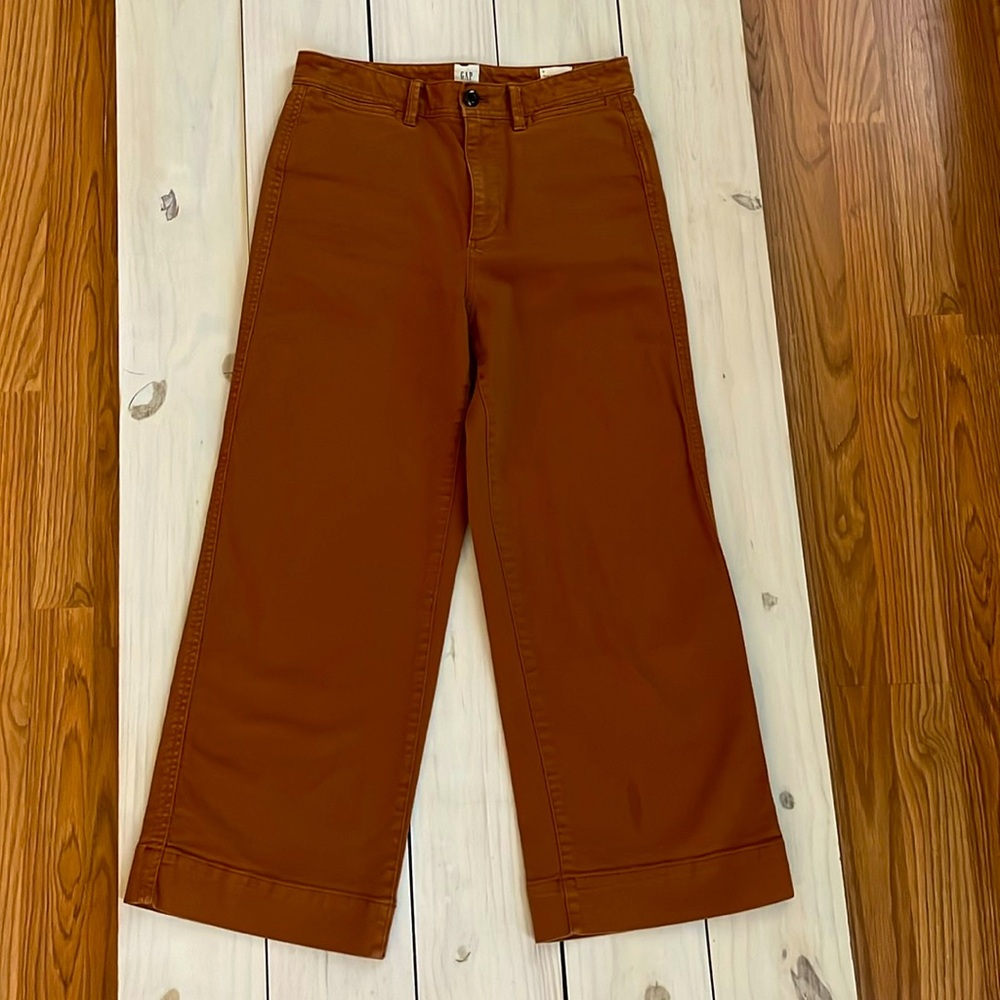 Gap High-Rise Wide-Leg Crop Pant